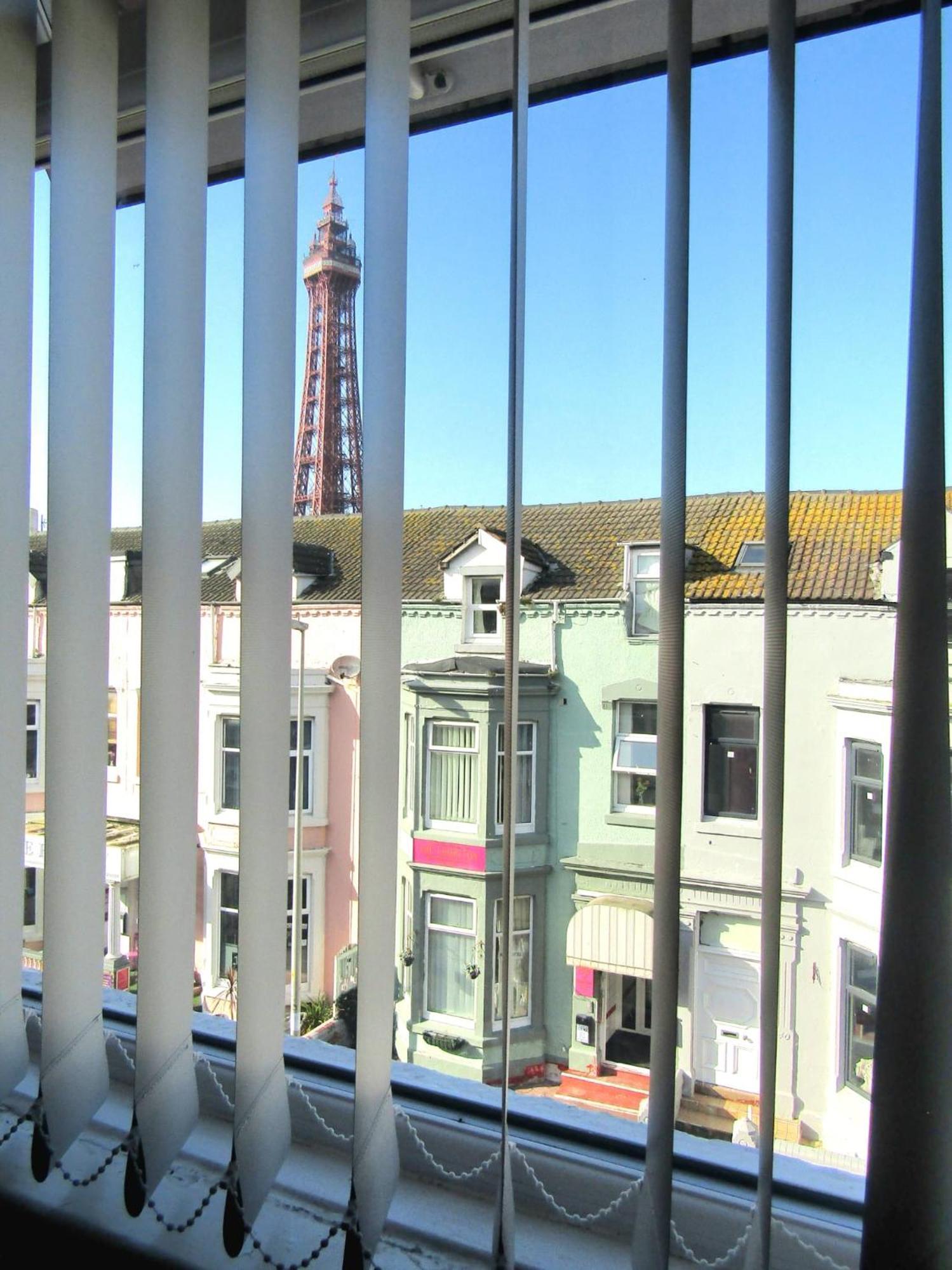 Wilsons Hotel - Blackpool Tower View Exteriör bild